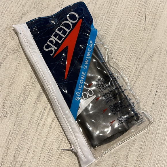 Speedo SwimCap - Picture 11 of 11